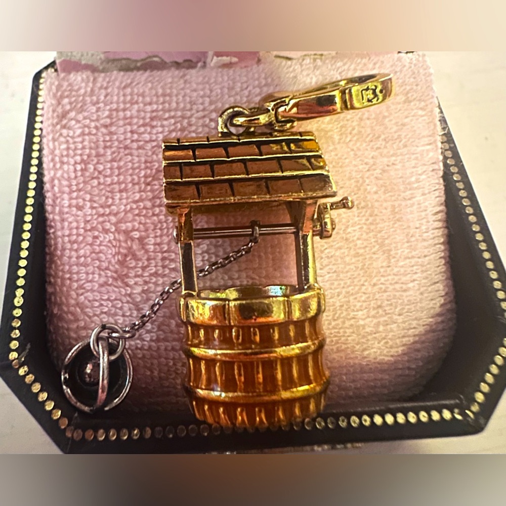 Y2K juicy couture wishing well charm